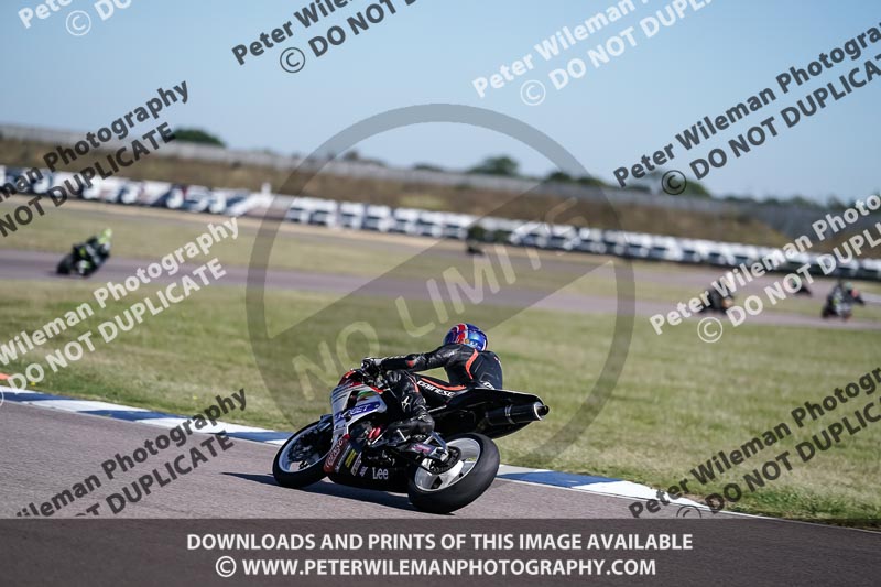 Rockingham no limits trackday;enduro digital images;event digital images;eventdigitalimages;no limits trackdays;peter wileman photography;racing digital images;rockingham raceway northamptonshire;rockingham trackday photographs;trackday digital images;trackday photos